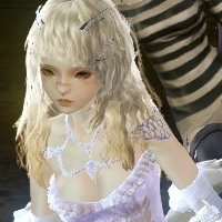 Image: My ArcheAge dwarf ghost girl with gold-dipped hair and a frilly gown, plus her guildmates